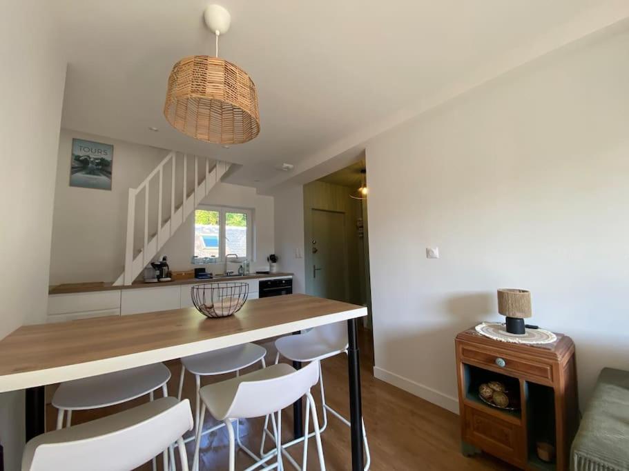 Duplex Cinema - Centre Historique Tours Apartment Екстериор снимка